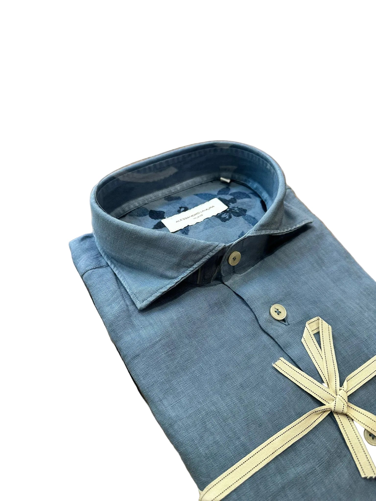 Camicia azzurra in lino