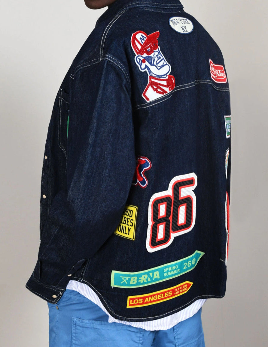OVERSHIRT IN JEANS LAVAGGIO SCURO CON PATCH